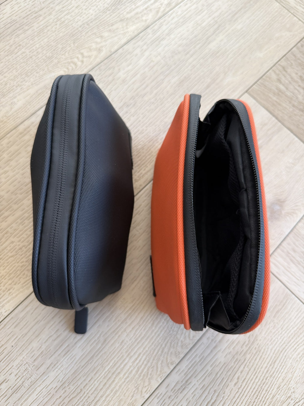 B-Roffa stoffen pouch open en dicht